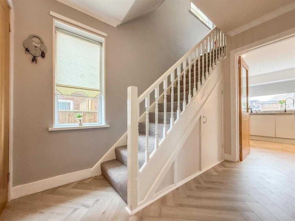 ENTRANCE HALLWAY