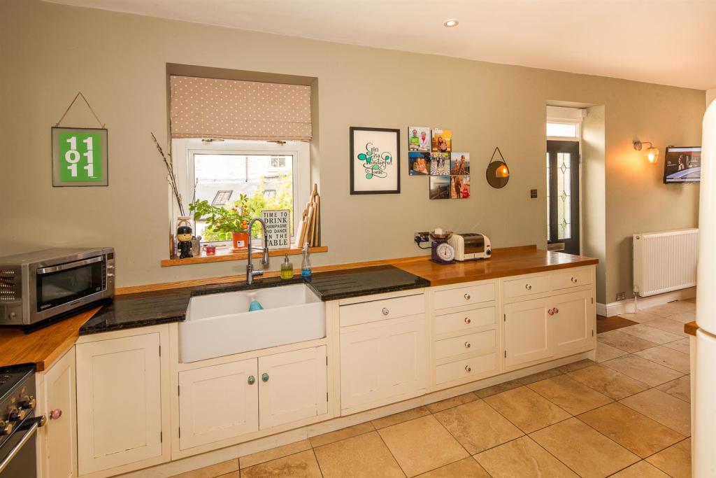 3_Beech_Road_Penarth-31.jpg
