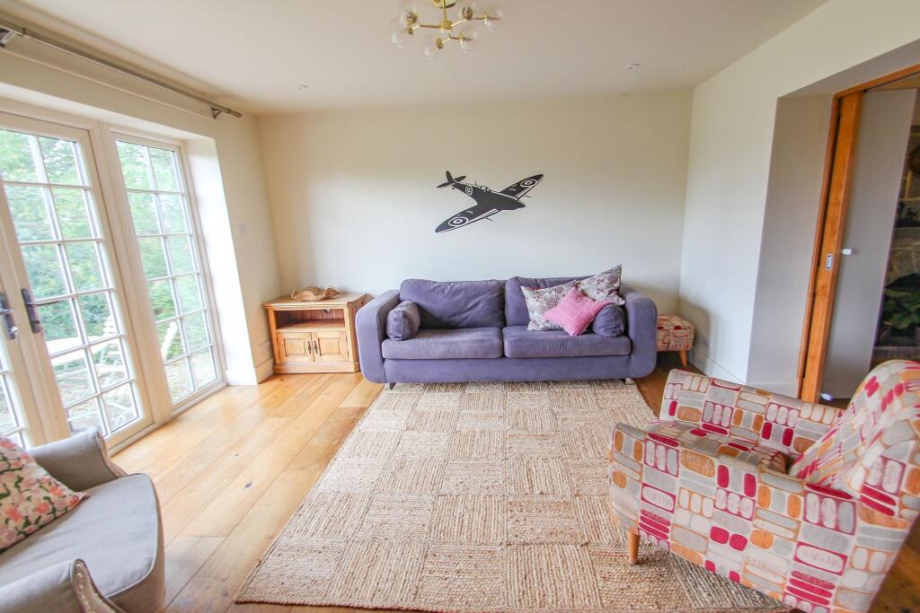 play room/sitting room
