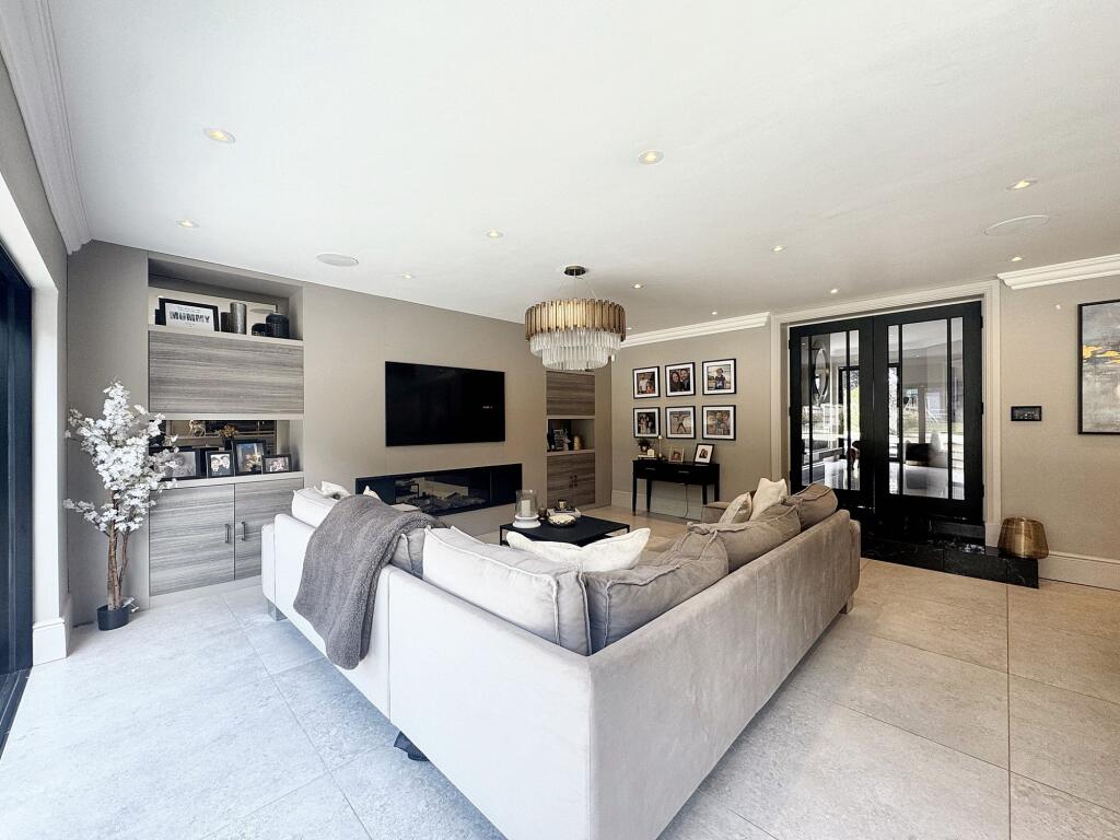 Kitchen/Living Room/ Dining Room