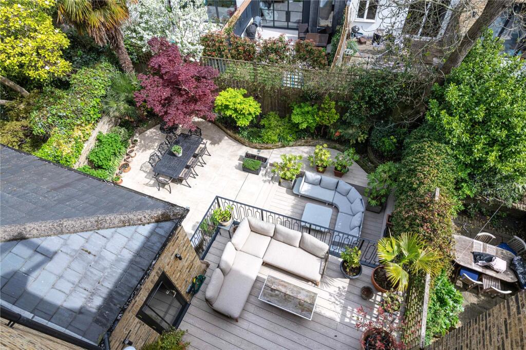 Terrace / Garden