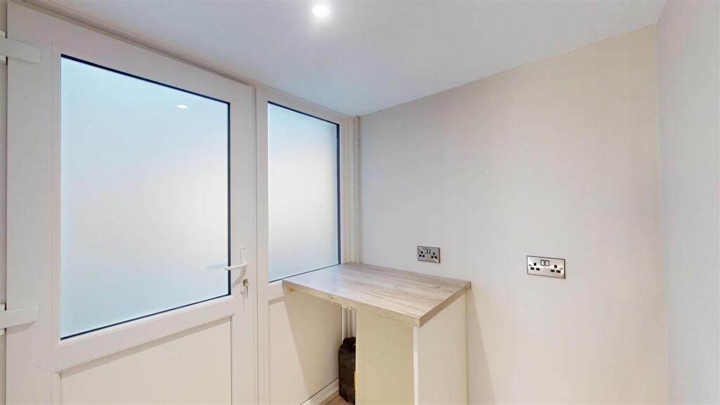 Monkmoore Crescent 16, Conservatory.jpg
