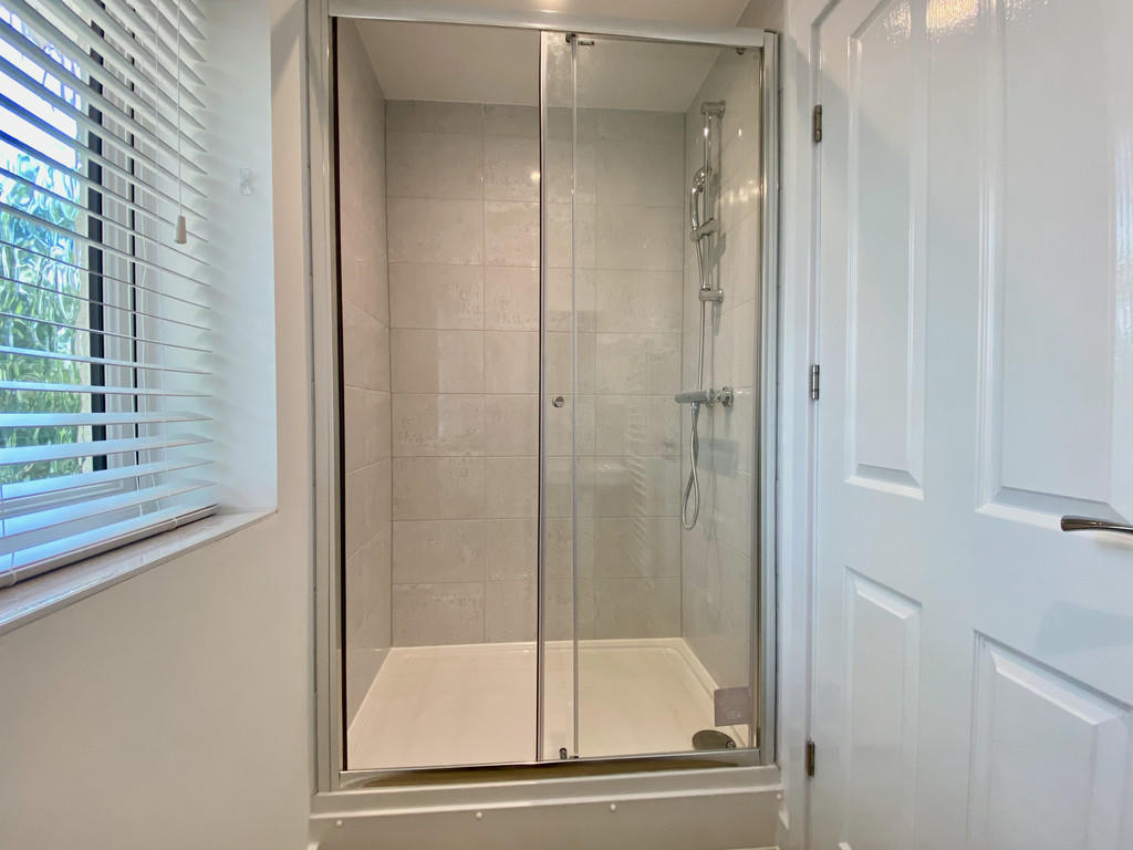 Ensuite Shower