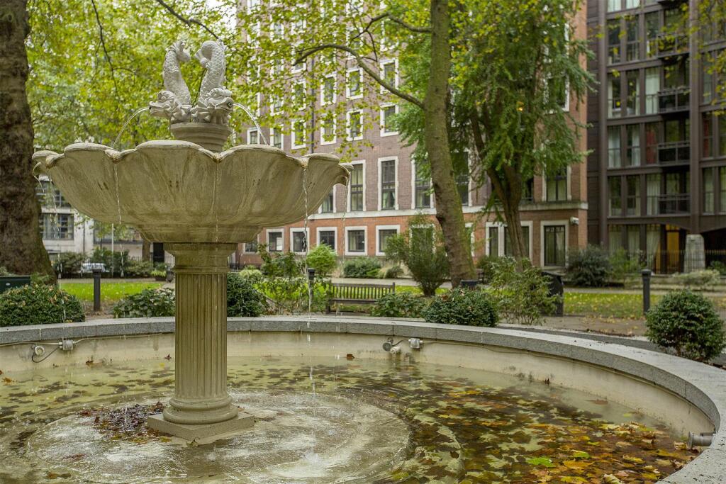 St Johns Building Gardens.jpg