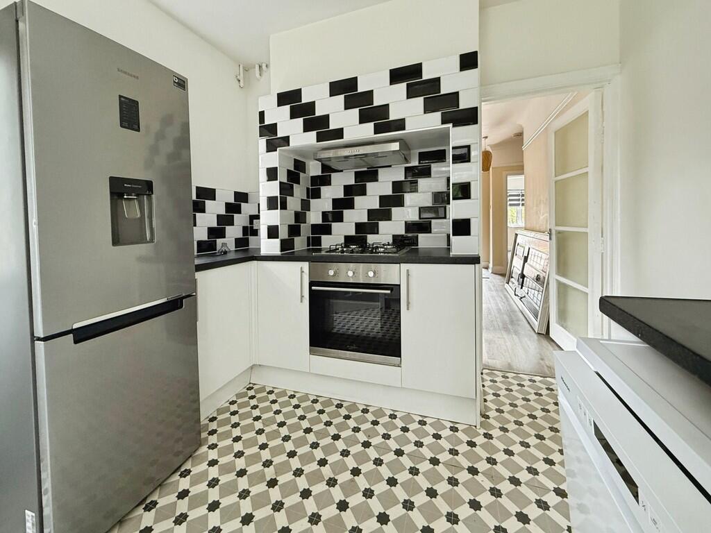 37fa0119-Photo 20...