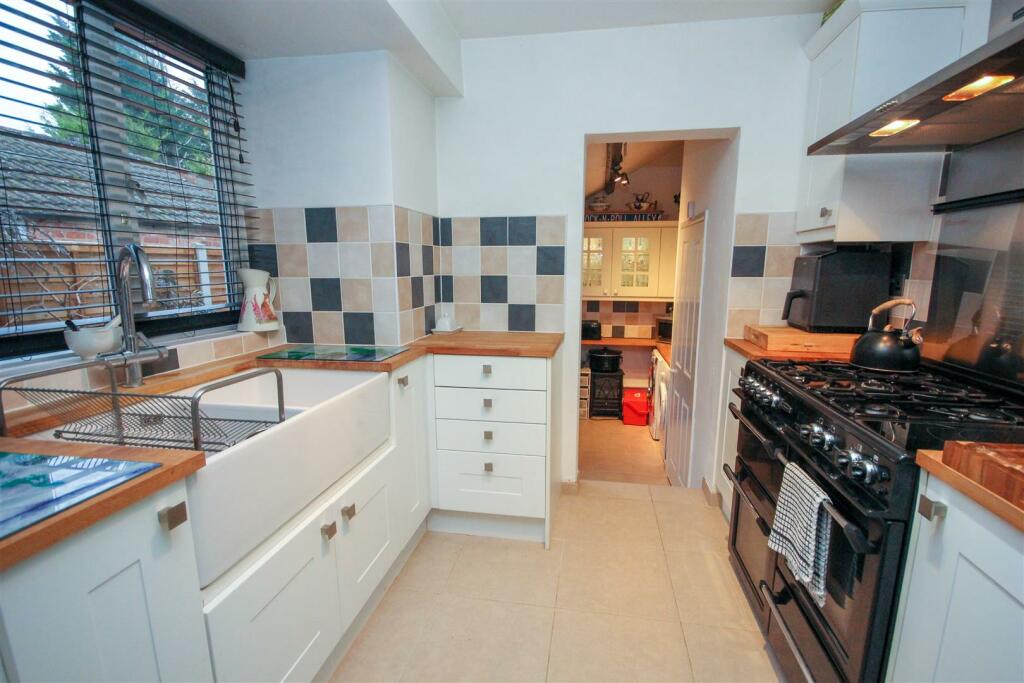 Kitchen..jpg