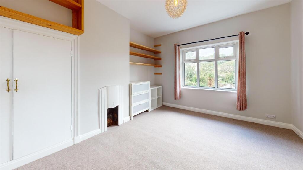 Turner-Lane-Bedroom.jpg