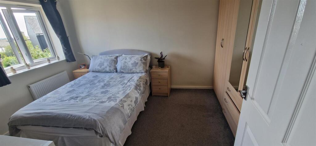 Bedroom1.jpg