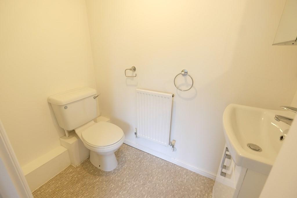 ENSUITE SHOWER ROOM