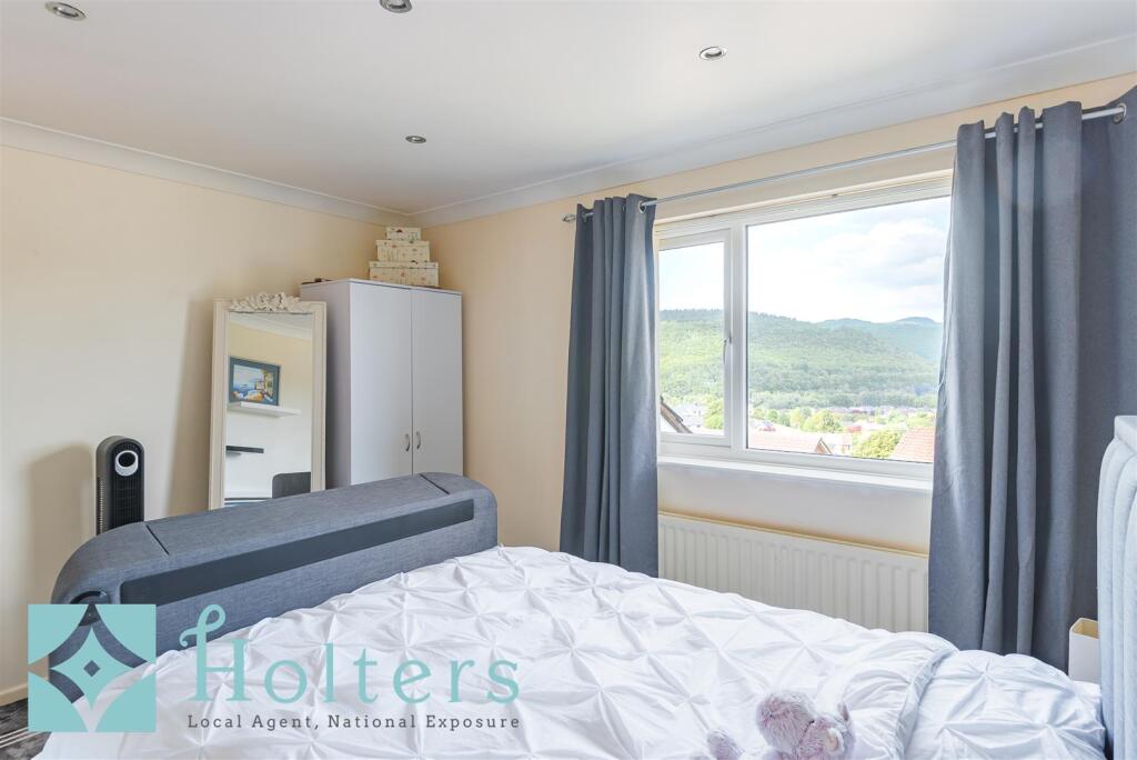 70 Rocke's Meadow, Knighton-10.jpg