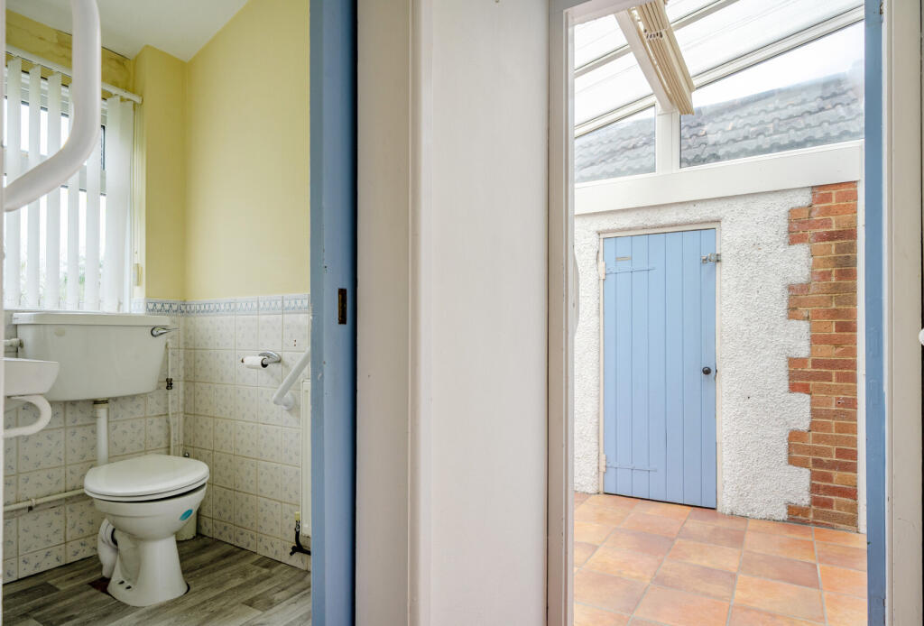 1291068-11-6839a8...