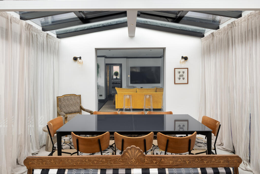 278018 - TMH-1_TEMPLE_MEWS_CANTERBURY_ CT1_2PQ-...