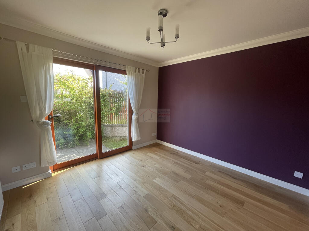 Dining Room a.JPG