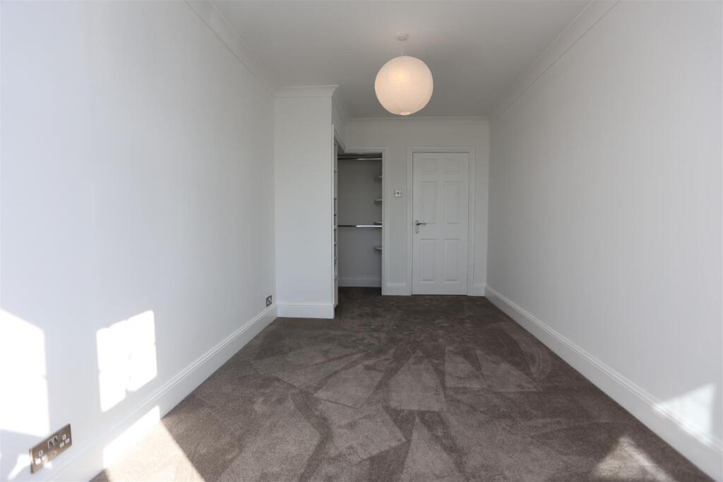 2, 5 Princes Ave (8).JPG