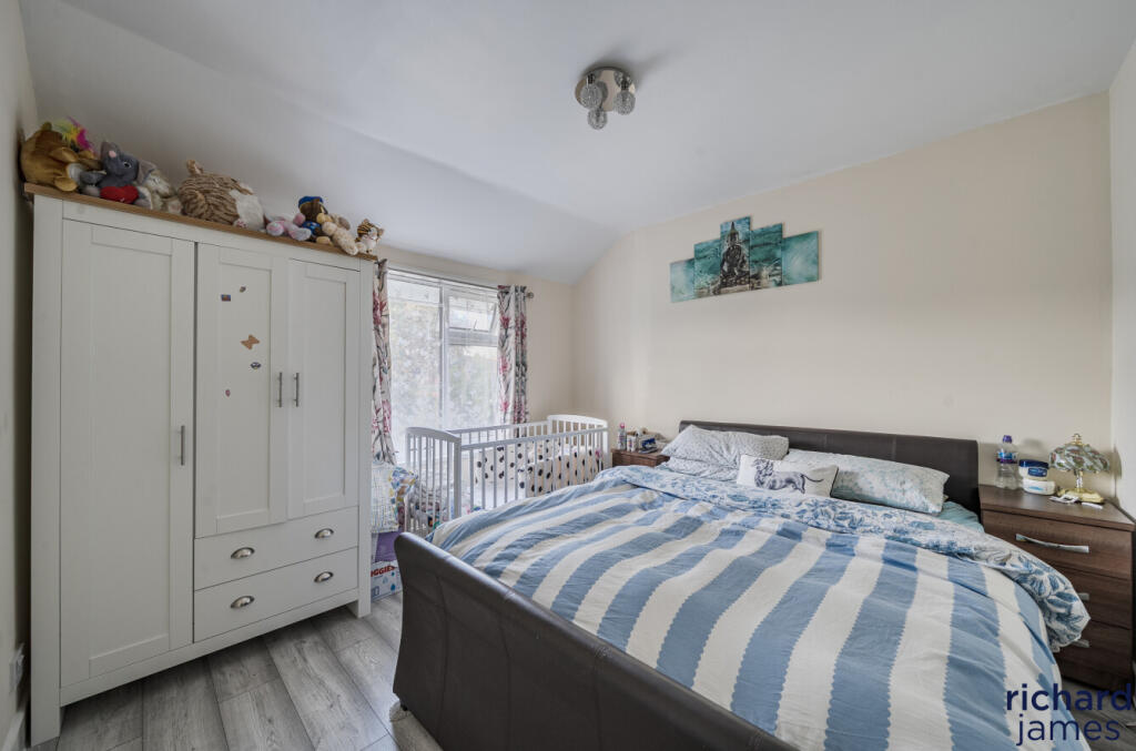 eb3402253c614ecda40b65902dc8250a