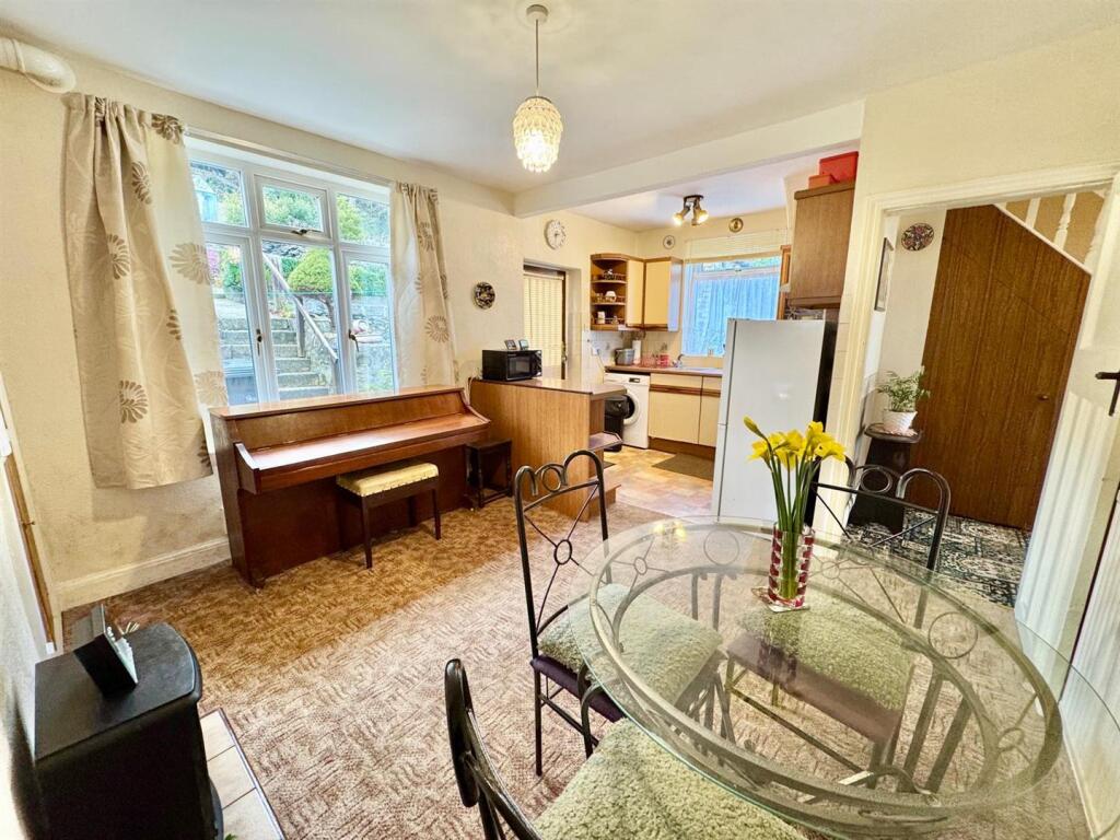 PHOTO-2025-03-16-19-51-31 (9).jpg