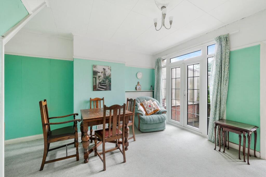 FIRSWOOD AVENUE (11).jpg