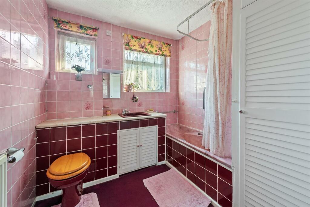 Windermere Avenue ph14 (12).jpg