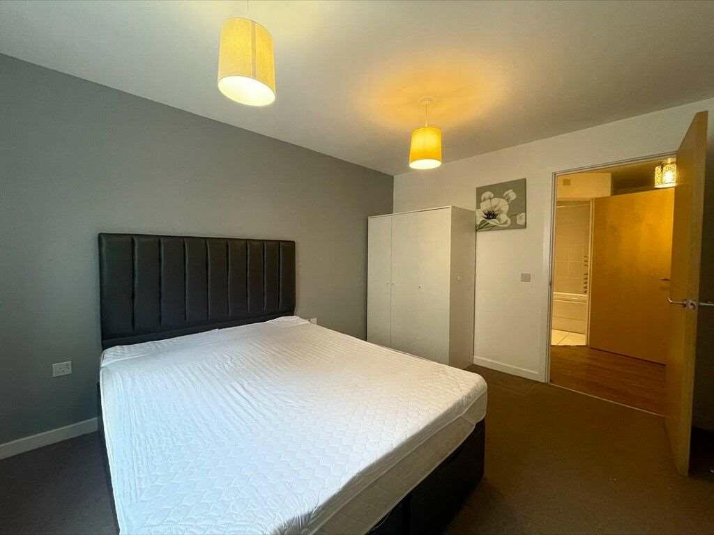 Bedroom 1 (Double)
