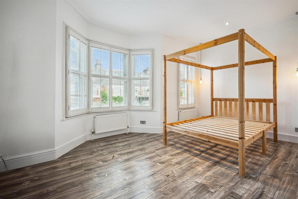 St Albans Avenue, W4 - FOR SALE