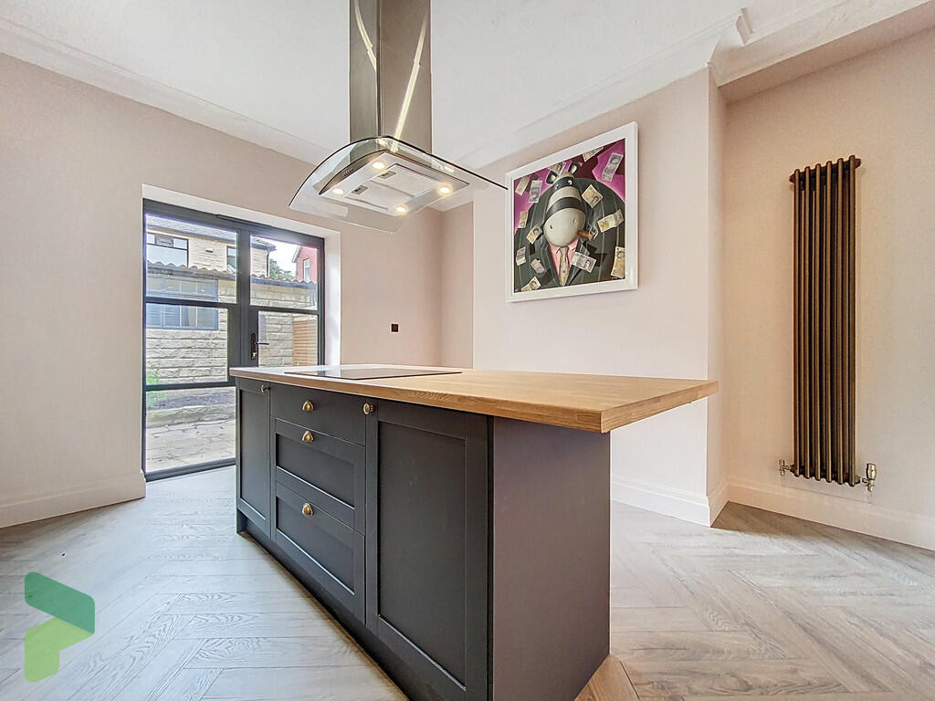 Fitted Breakfast ...