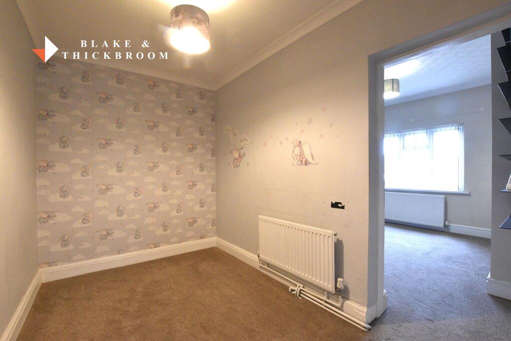 DRESSING ROOM