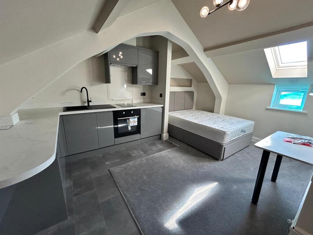 WhatsApp Image 2025-04-01 at 14.32.50 (4).jpeg