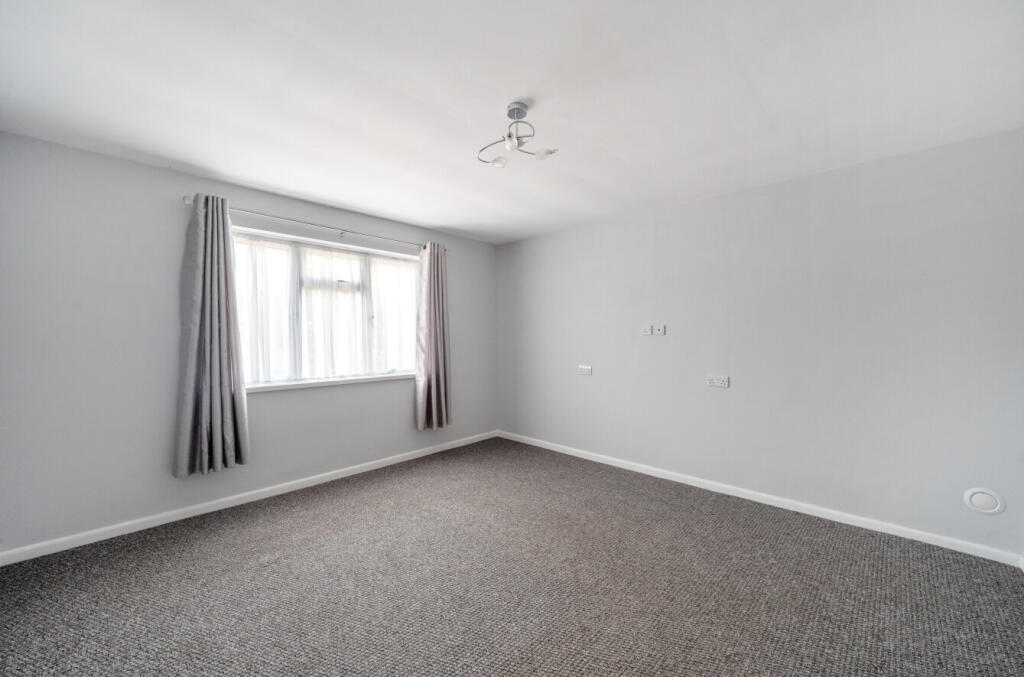 1305048-1-6841d44...