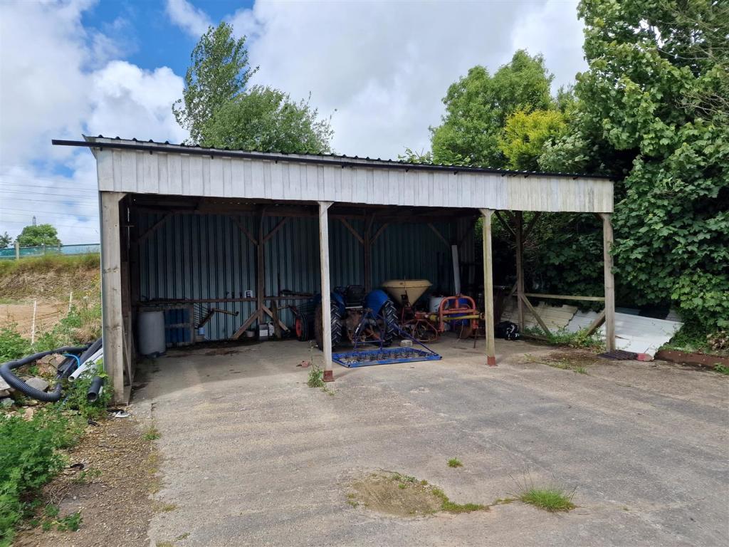Tractor Barn