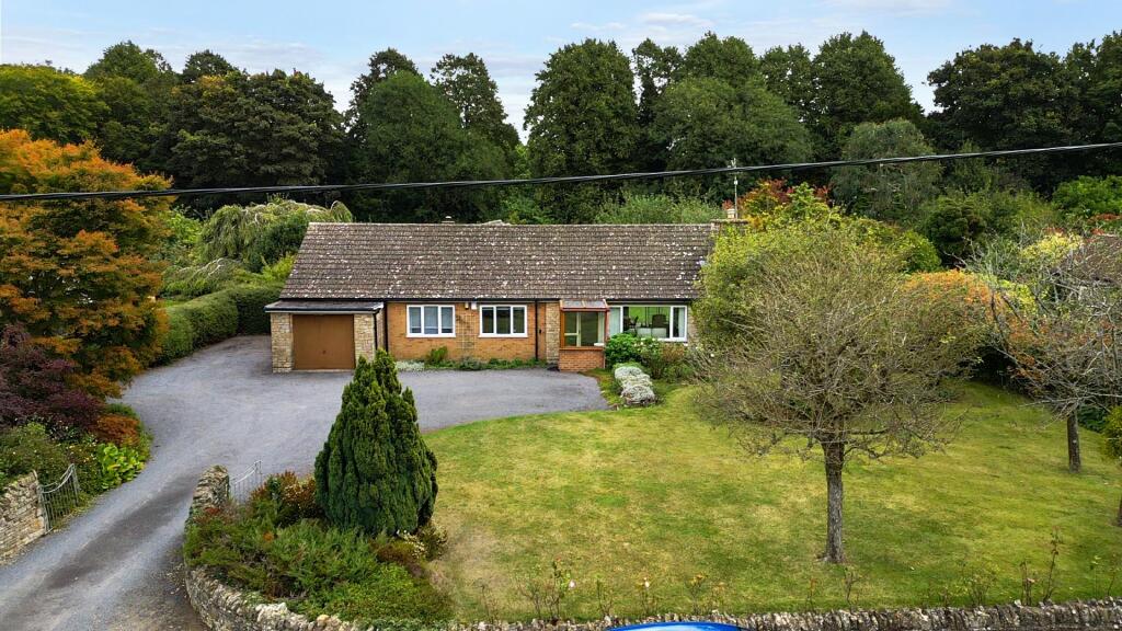 39 High Street, Whittlebury