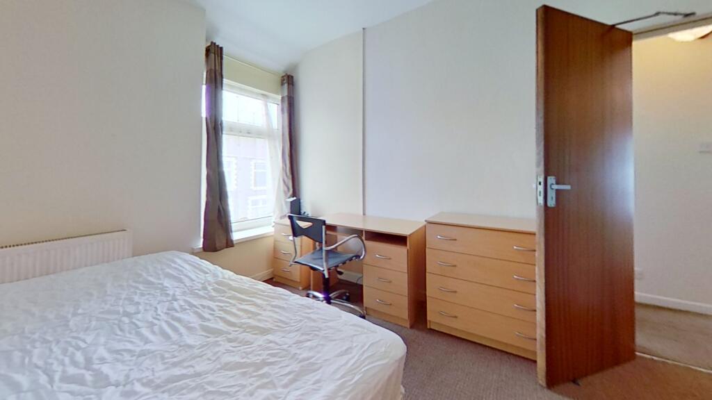 Wood Road, Treforest