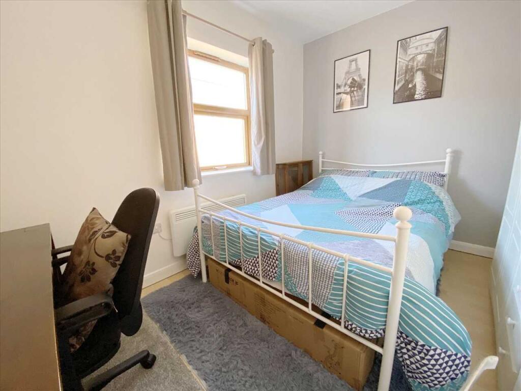Bedroom 2: