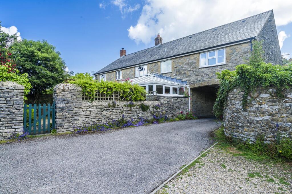 OLD YEW COTTAGE-5.jpg