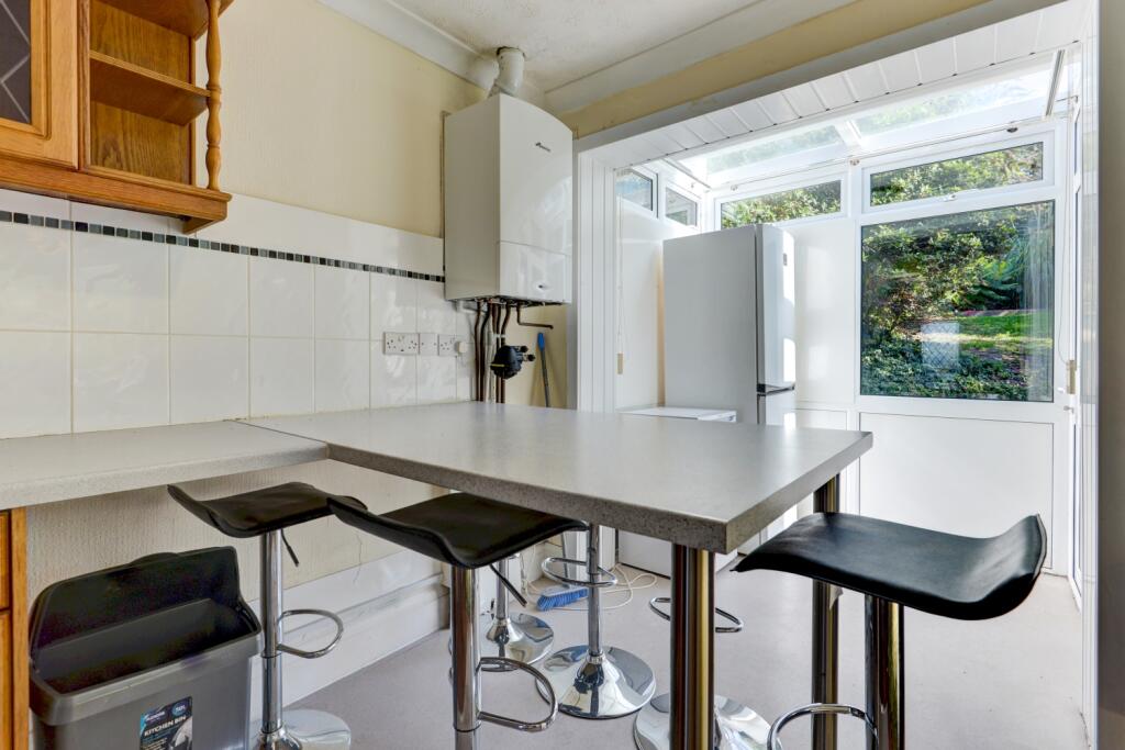 6 Nyetimber Hill Dining Area