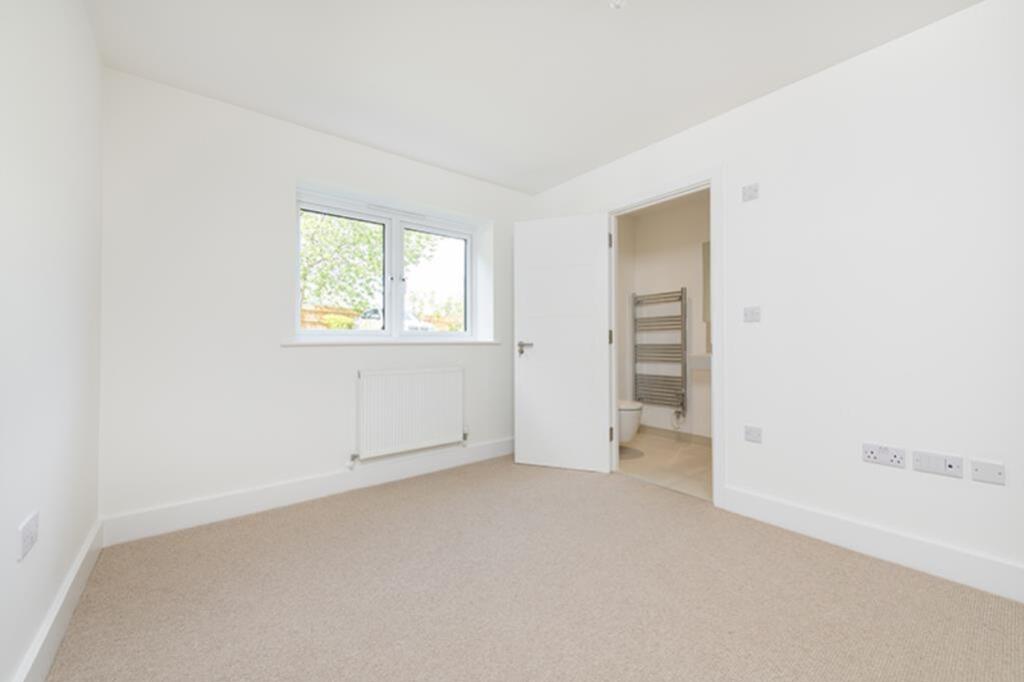 2 Arnolds Way Bedroom1