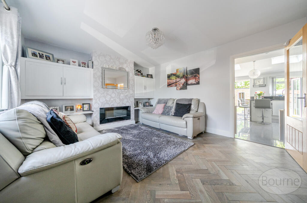 8c3928c3-a7ea-477...