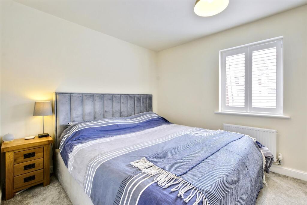 Bedroom 1_1.jpeg