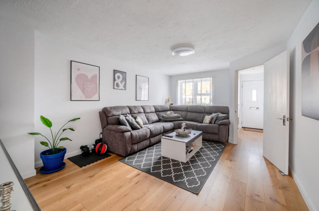 1384751-22-692971...