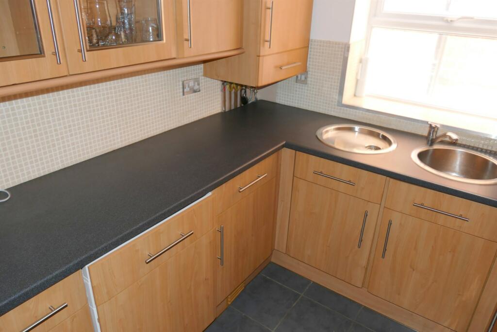 Kitchen c
