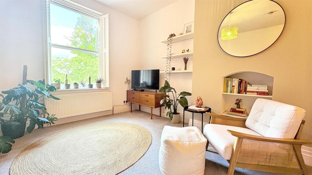 Open Plan Living/Kitchen