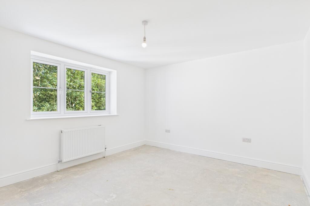 EweMove - Spalding - Pinstock Lane -  Bedroom 