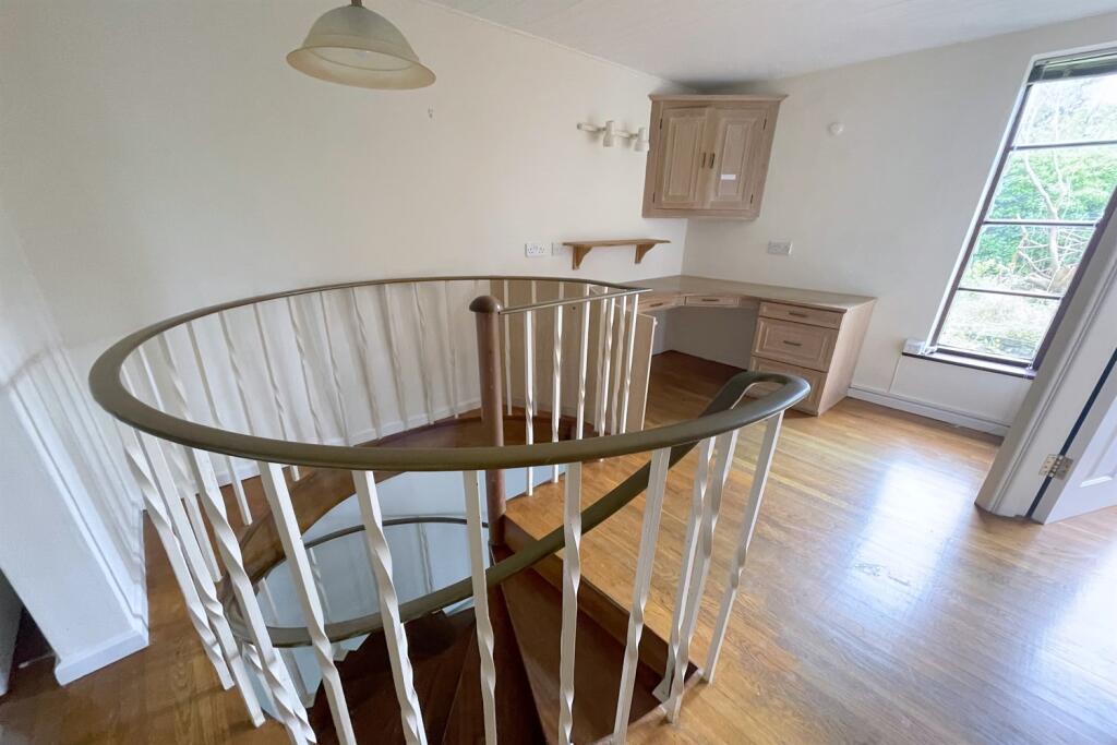 Spiral staircase