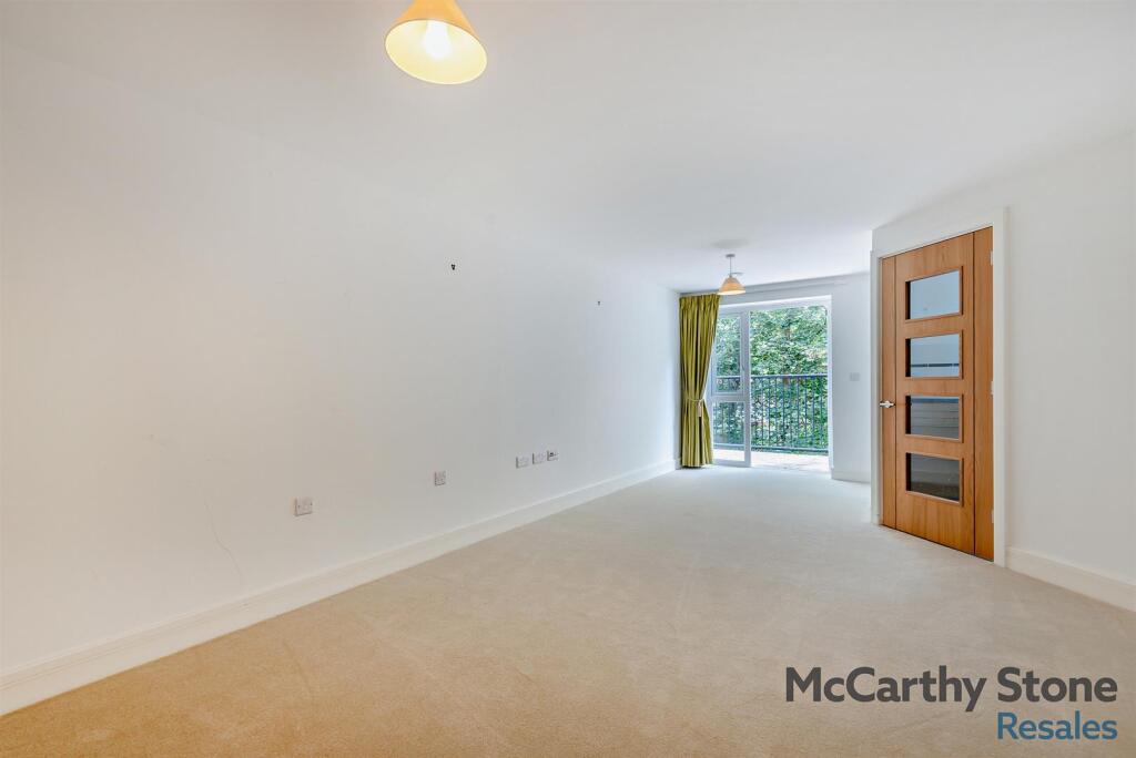 8653365-interior04-800.jpg