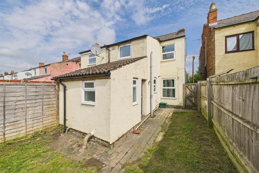 59 Great Western Road, Gloucester GL1 3PZ| Freehol