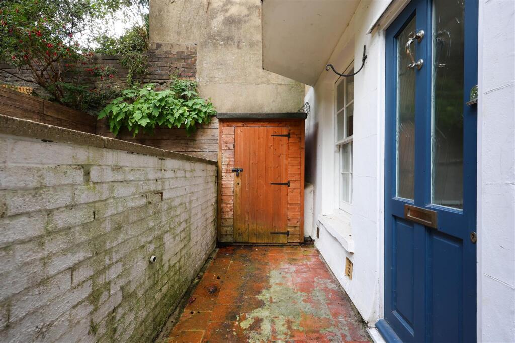 GF 139 Redland Road 31.JPG