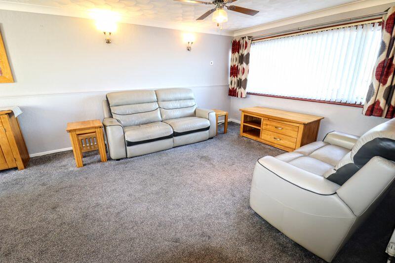 Lounge/ Diner