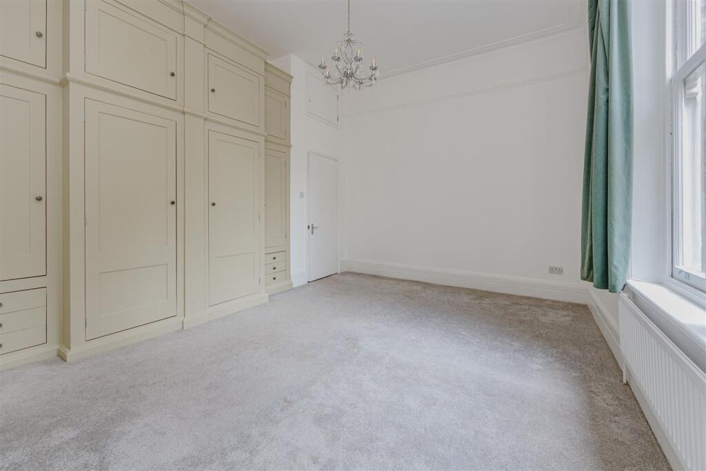 bedroom.jpg