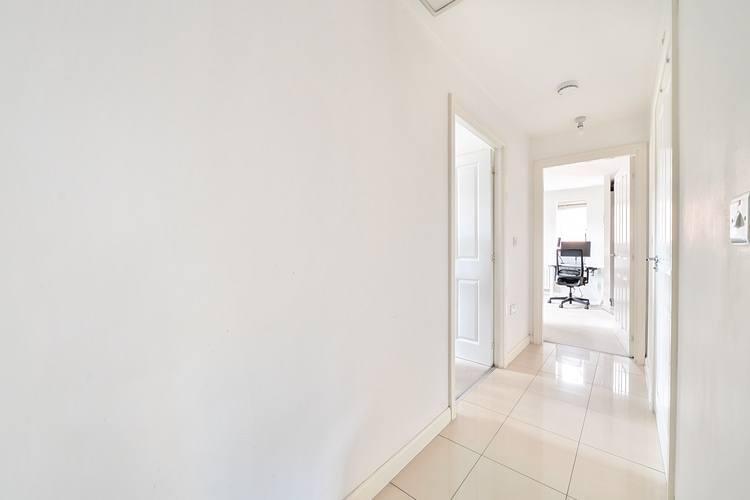 1289490 10 6825b05f3994d ARW