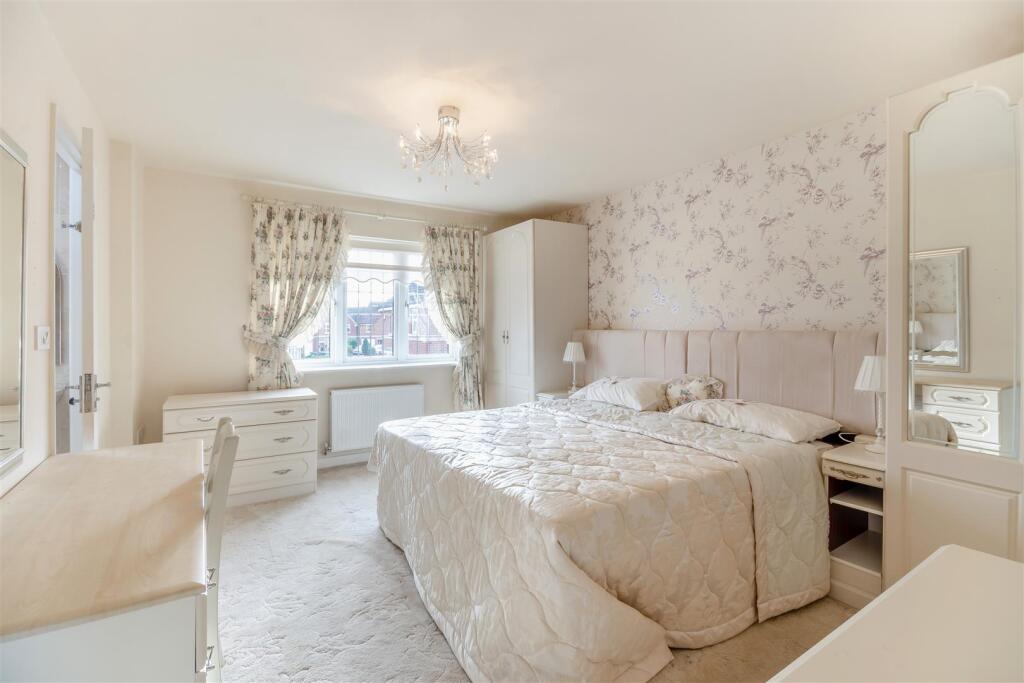 8671139-interior27.jpg