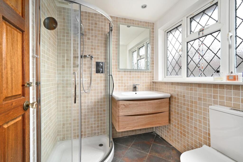 27 The Droveway BN3 (27).jpg